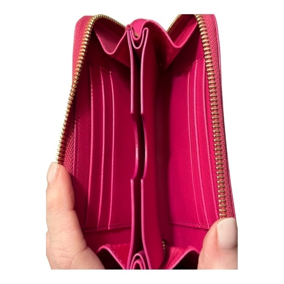 Salvatore Ferragamo Double Gancio WOC - Picture 10 of 10